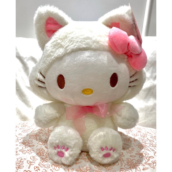 Hello Kitty Plush 🩷🤍🎀 - Picture 2 of 5